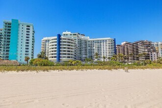 Building Photo - 5161 Collins Ave