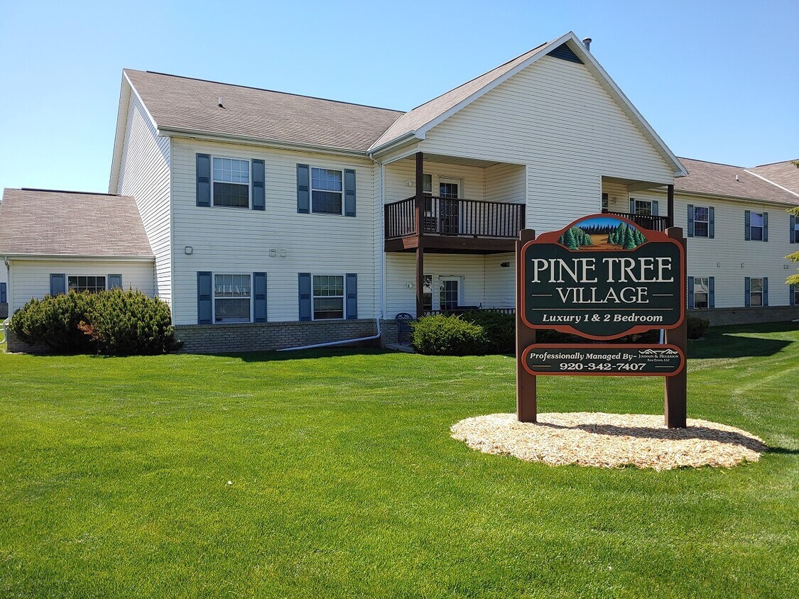 Foto principal - 394 Pine Tree Dr