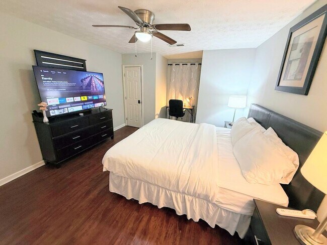 Foto del edificio - 5405 Glen Haven Dr