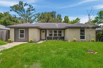 Building Photo - 913 Meadowlane St