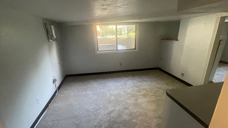 Foto del edificio - 2342 E 13th St