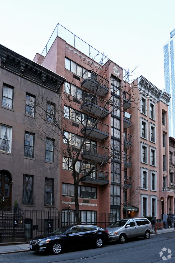 343 - 345 W 51st St - 343-345 W 51st St