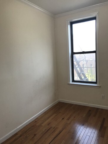Building Photo - 133 Avenue D