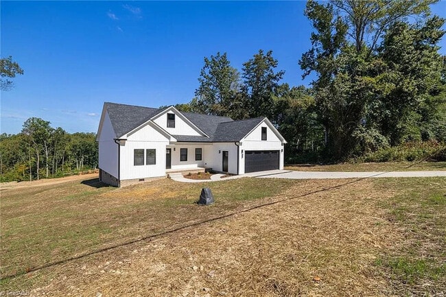 Building Photo - Earn Wealth While Leasing - Like a Homeowner - Lease to Own