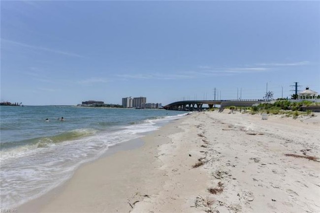 Building Photo - 3 bedroom in Virginia Beach VA 23455