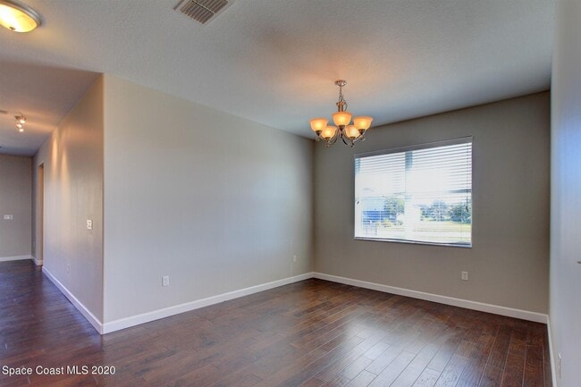 Building Photo - 5918 Croydon Ct