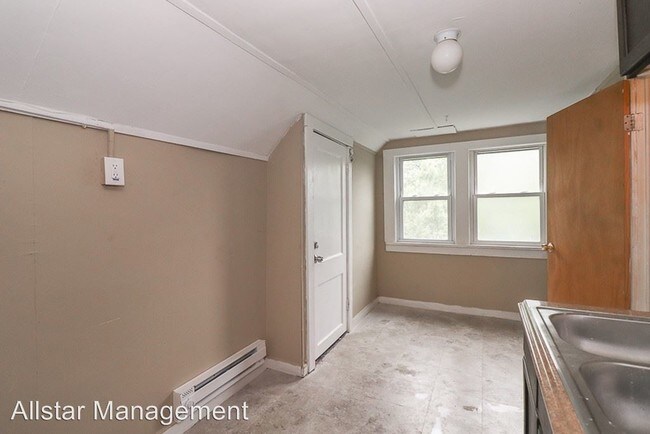 Foto del edificio - 3350 E 132nd St