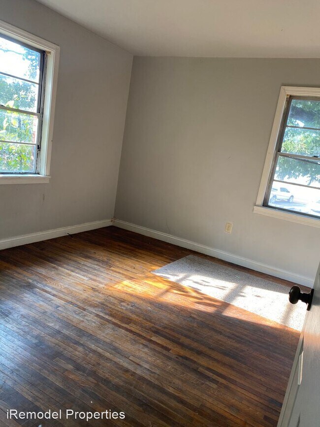 Building Photo - 2 br, 1 bath House - 904 West 33rd Street
