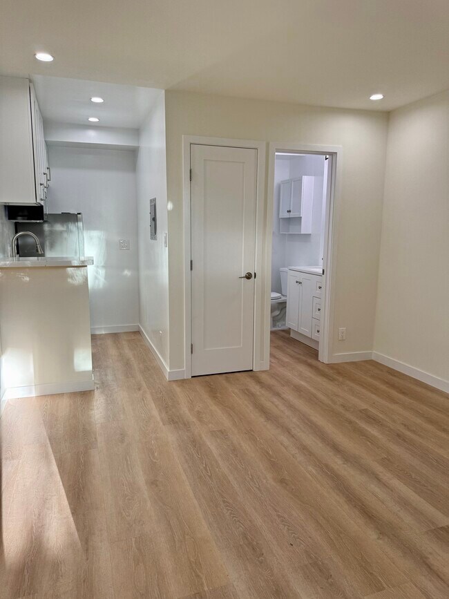 Foto del edificio - 10340-10360 Bellwood Ave