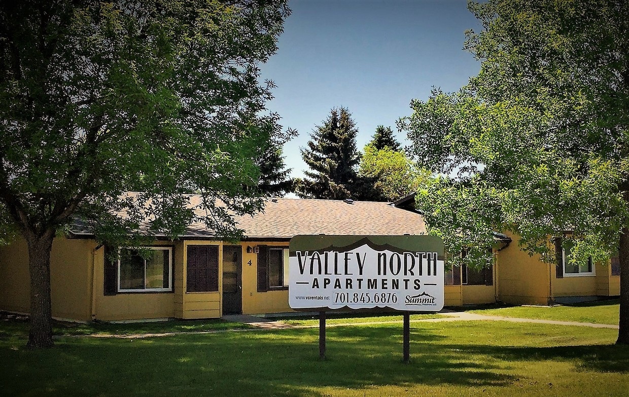 700 11th St NW Unit 5, Valley City, ND 58072 Room for Rent in Valley