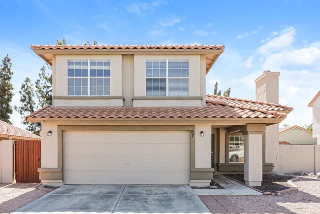 Building Photo - 2560 N Lindsay Rd