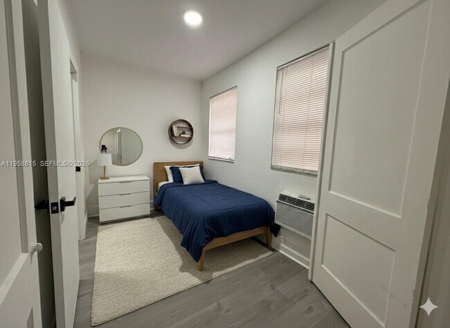 Foto del edificio - 1560 SW 5th St