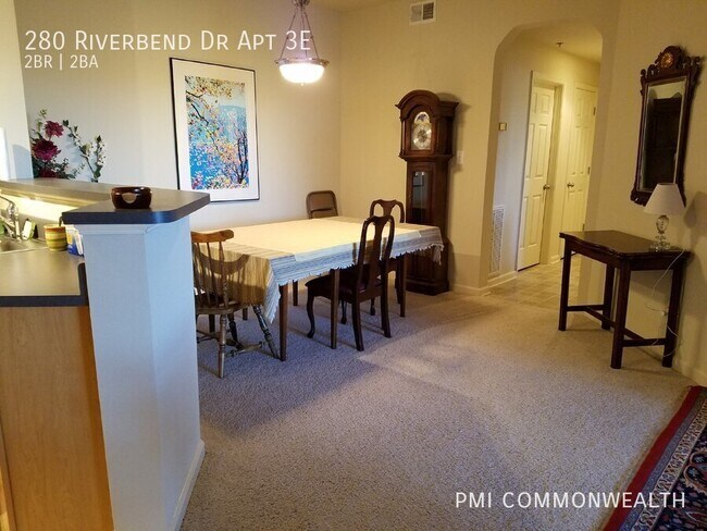Foto del edificio - 280 Riverbend Dr