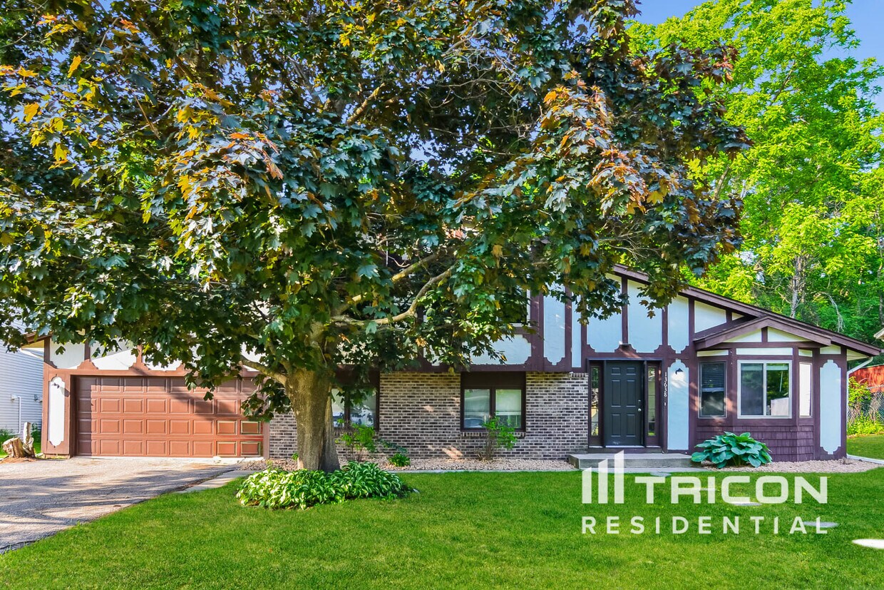 Foto principal - 13638 Elkwood Dr