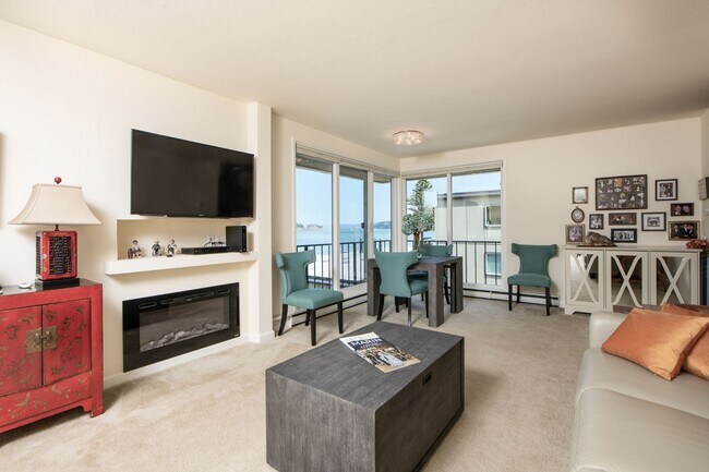 Foto del edificio - 2 br, 1 bath House - 200 South St. Unit 7