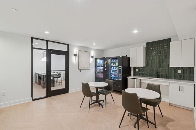 Interior Photo - The Lyle on Broad