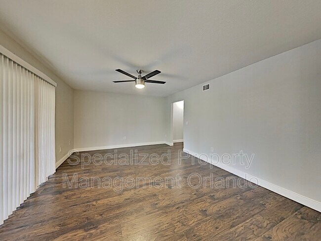 Foto del edificio - 3979 Versailles Dr