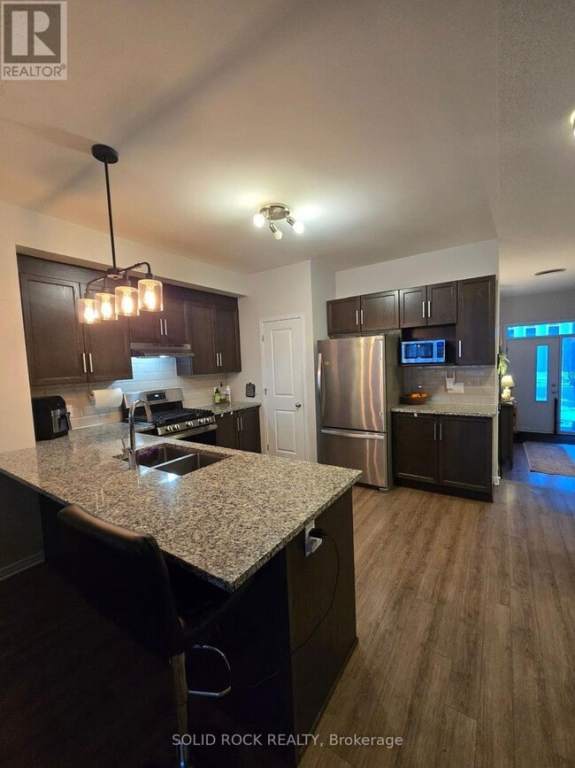 Building Photo - 461 Cope Dr