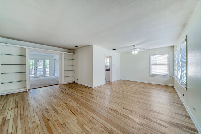 Building Photo - 136 Harmon Dr