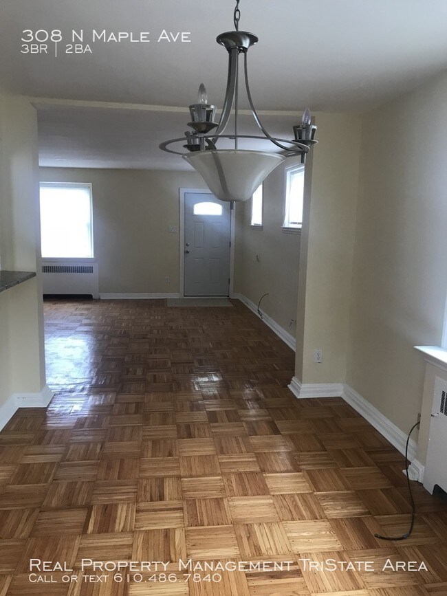 Building Photo - 308 N Maple Ave