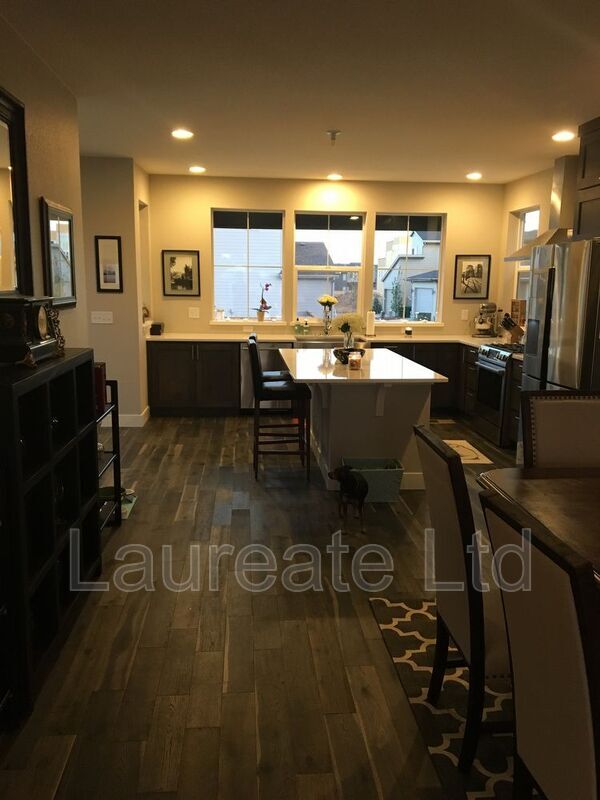 Building Photo - 2215 W 67th Dr