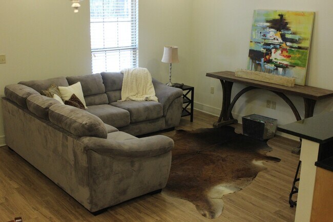 Living Room - 1220 E Kentucky Ave