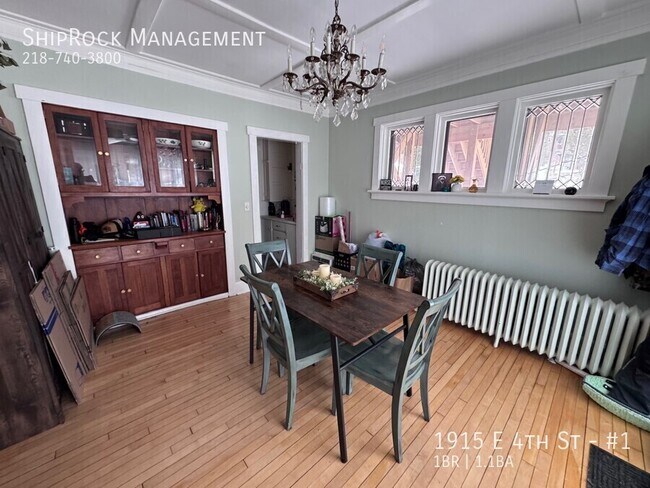 Building Photo - 1915 E 4th St