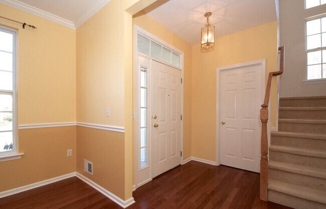 Building Photo - 114 Winding Hill Dr