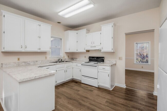 Foto del edificio - 550 W 12th St