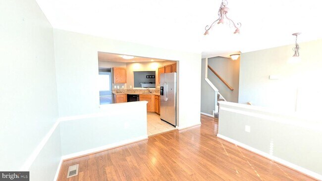 Foto del edificio - 424 Lilac Terrace NE