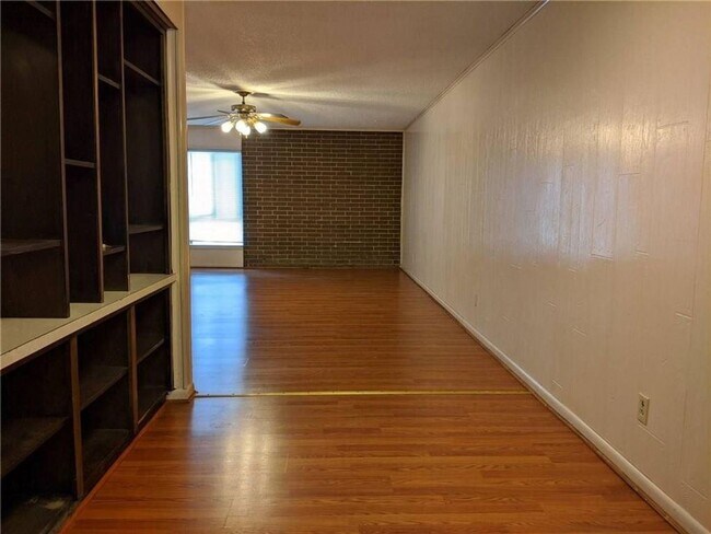 Building Photo - 2 br, 2 bath House - 317 South 7th Street