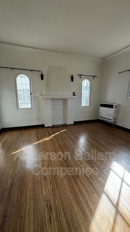 Foto del edificio - 7032 Washington Ave