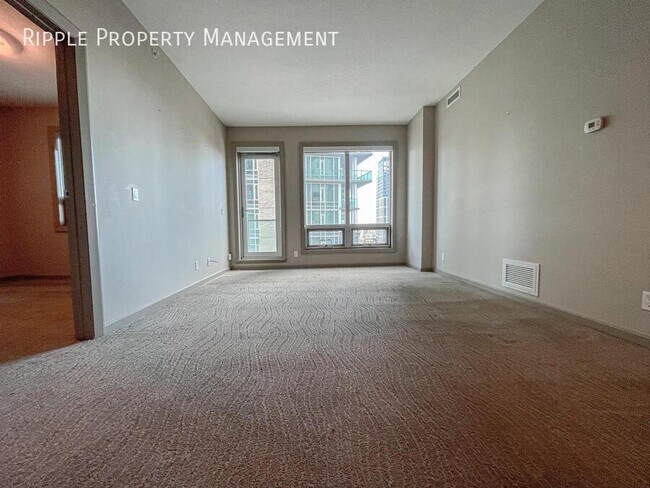 Photo du bâtiment - Amazing 2 bedroom 2 bathroom condo in Vetro | Age Restriction Applies