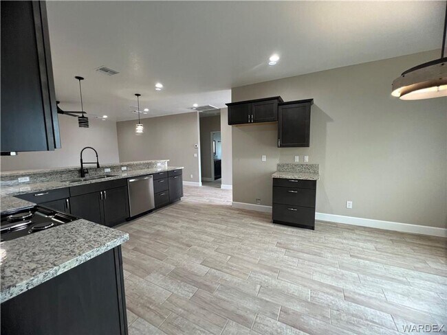 Foto del edificio - 1/2 Off 1st Month's Rent!! Brand New Const...