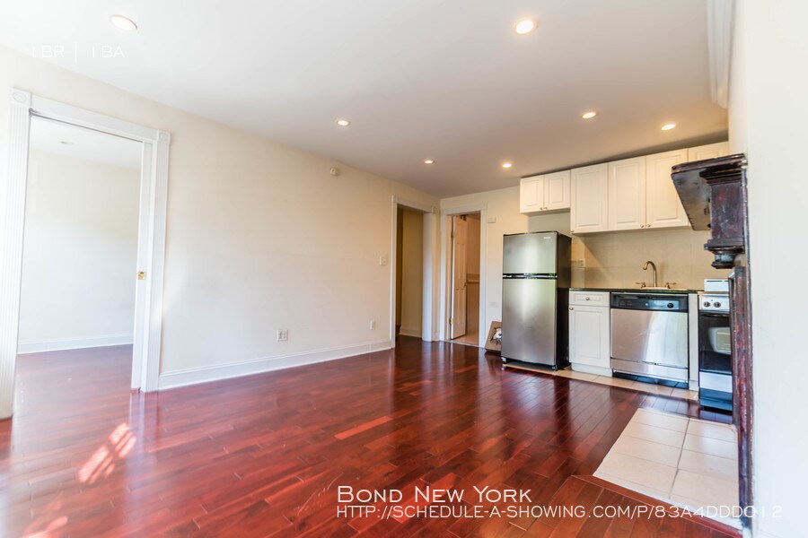 Foto del edificio - 496 Hudson St