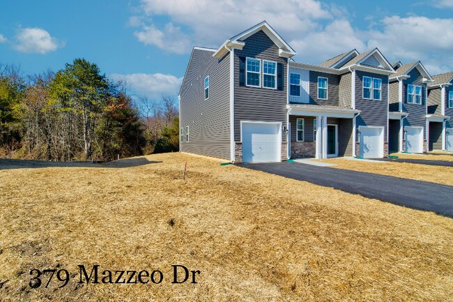 Building Photo - 379 Mazzeo Dr