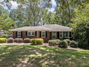 Building Photo - 2301 Locust Hill Rd