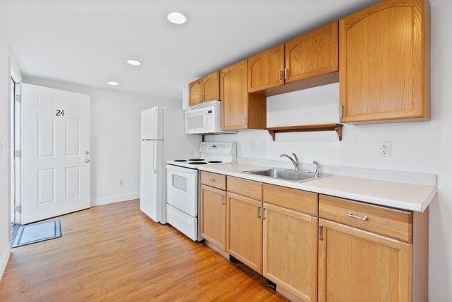 Building Photo - 24 Stimson St