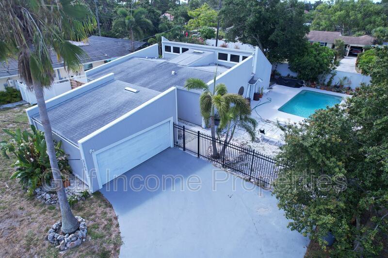 Primary Photo - 2360 Riverwood Pines Dr