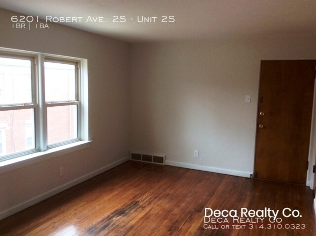 Building Photo - 1 Bedroom Apartment in St. Louis Hills