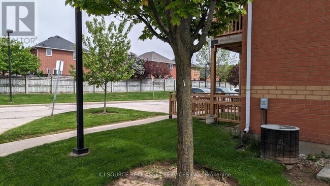 Building Photo - 4140 Foxwood Dr