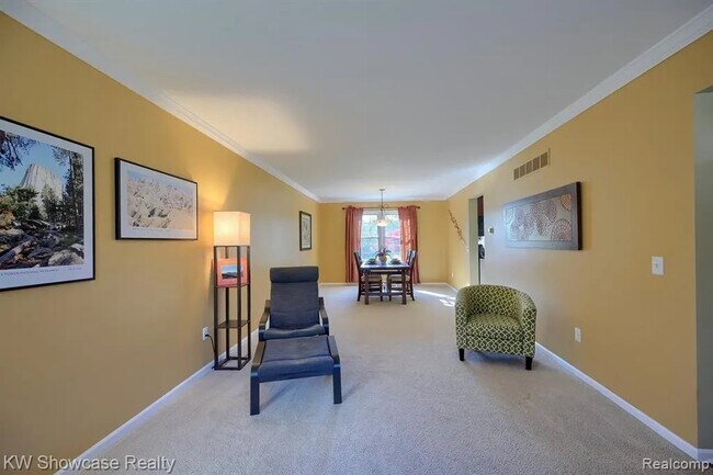 Foto del edificio - 24509 Simmons Dr