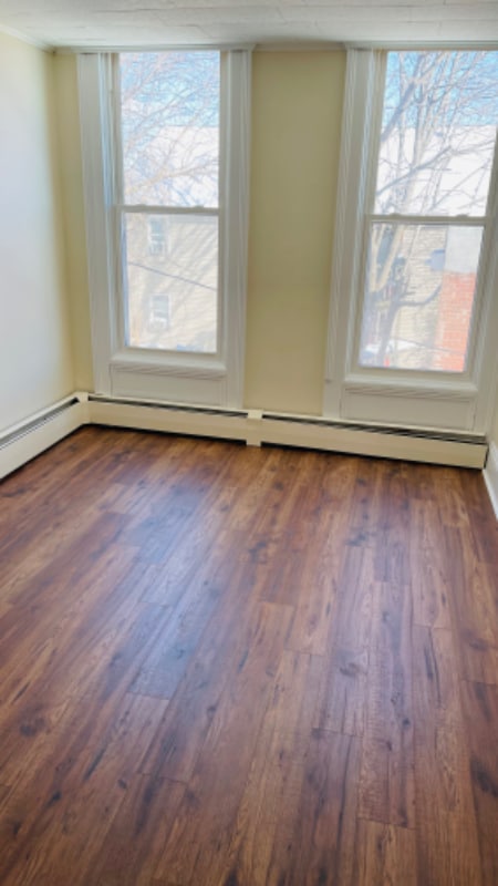 Building Photo - 80 Main St