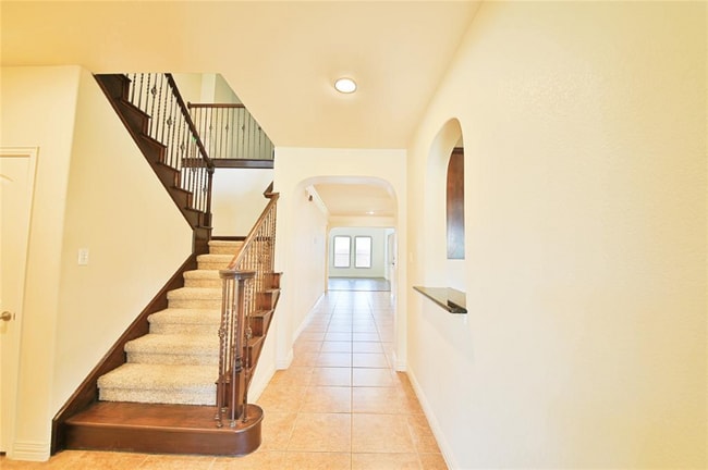 Foto del edificio - 778 Fall River Dr