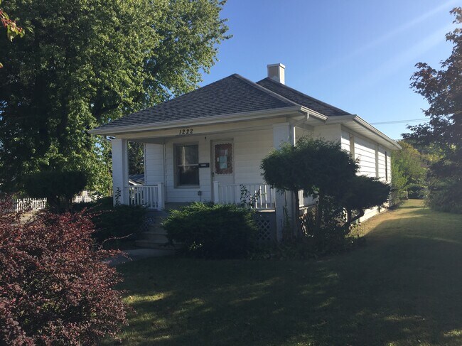 Building Photo - 1222 Catherine St