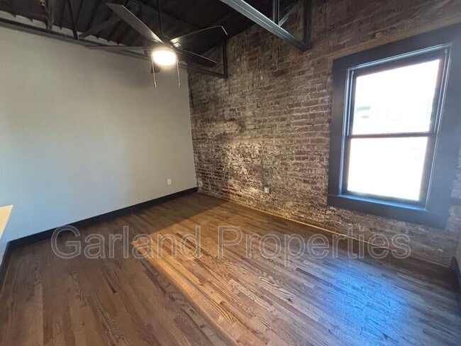 Building Photo - 34 1st St NE