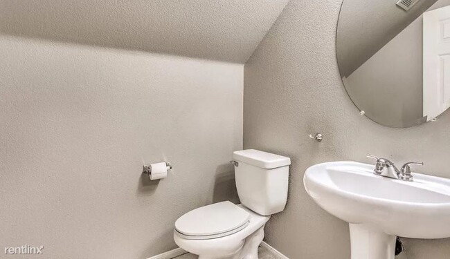 Foto del edificio - 3 br, 3 bath House - 525 Aspen Leaf St