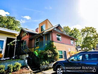 Building Photo - 1841 Kincaid St