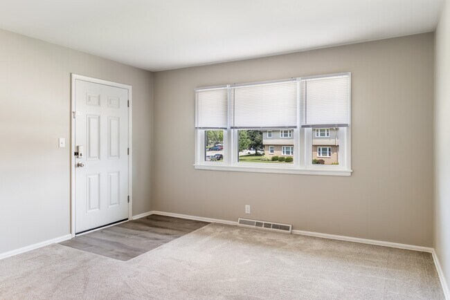 Foto del edificio - 7215 Euston St