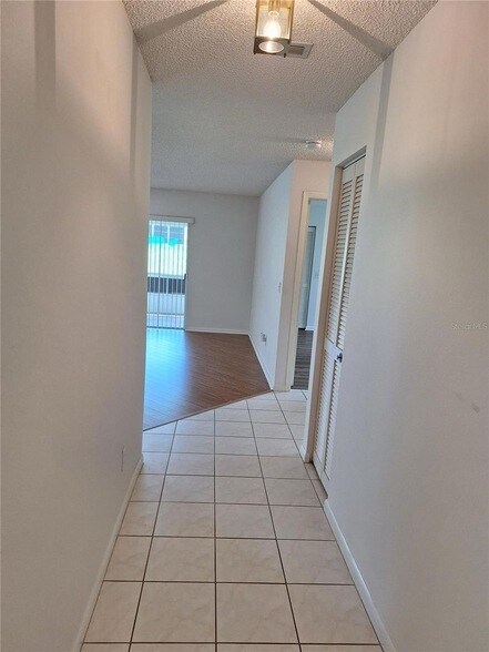 Foto del edificio - 9794 SW 96th St